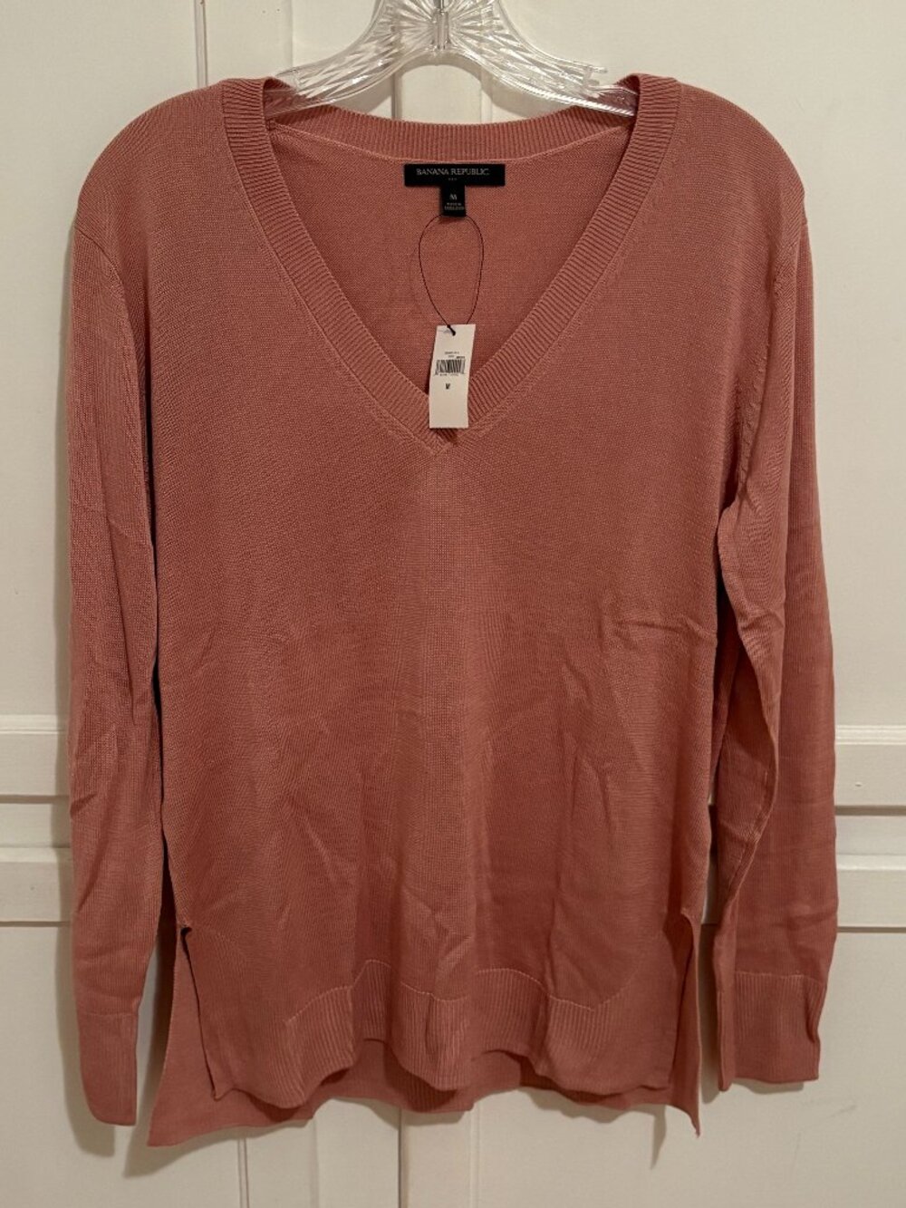 Med Banana Republic Rose Pink Lightweight V-Neck Sweater